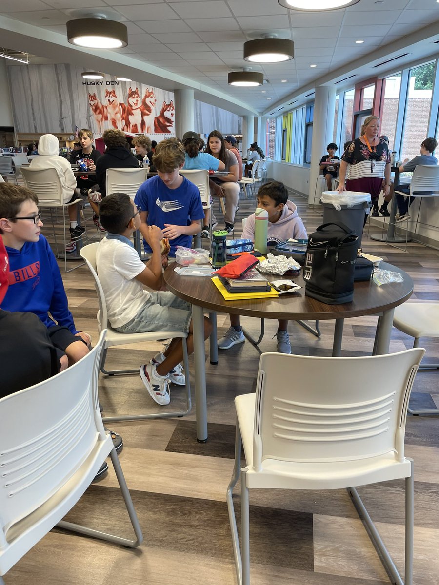 Nicole Barba tweet media