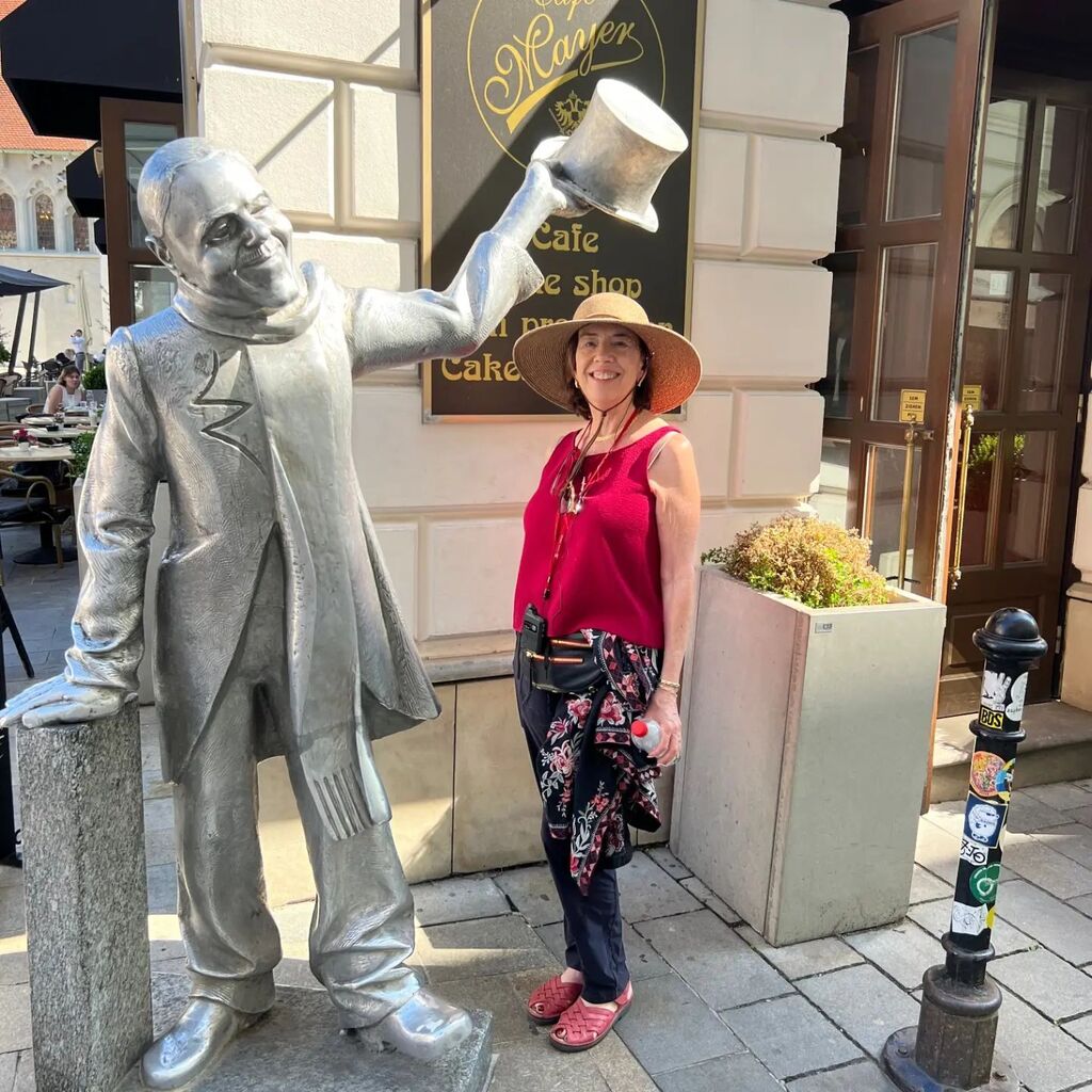 barbarafeldman's tweet photo. A day in Bratislava. https://t.co/G7QEm0THii https://t.co/Z6dHTcunmE