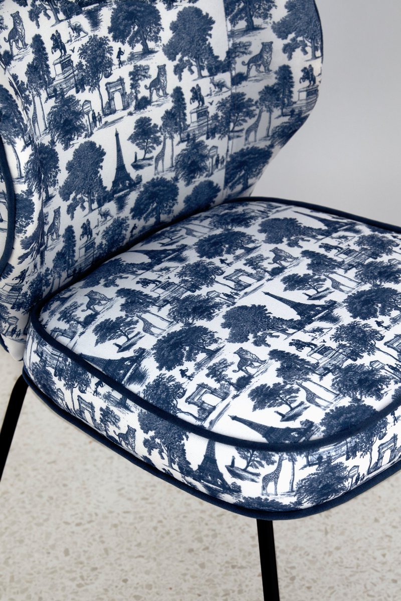 nv_gallery's tweet photo. PARIS DESIGN WEEK 2023 🔵
Rendez-vous sur https://t.co/Wf5TVw7Bsh ou en boutique 5 rue d'Argout Paris 2e du 7 au 16 septembre pour découvrir l'édition limitée de notre chaise Wayne, revisitée avec un tissu toile de jouy ainsi que notre 
collection Automne-Hiver 2023-2024. https://t.co/OVDGpYf84Z