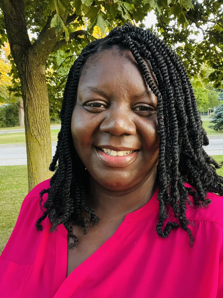 RJLang_Room217's tweet photo. First day of school. Spoke to @JanieceReports Here’s to a wonderful year. #IloveTeaching #IlovewhatIDo @tdsb @RJLangEMS_tdsb https://t.co/RCglgryh8m