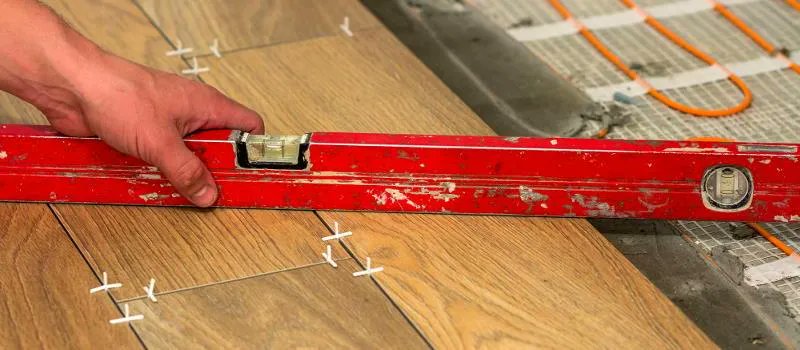 🔥 Radiant floor heating – a luxury or a necessity? 💸 Let's heat up the conversation about the true cost of keeping your toes toasty! 🧦 Share your thoughts on the price of warm, radiant floors! 🔥👇 #RadiantFloorHeating #WarmFeet #HeatingCostsDebate homeflooringpros.com/radiant-floor-…