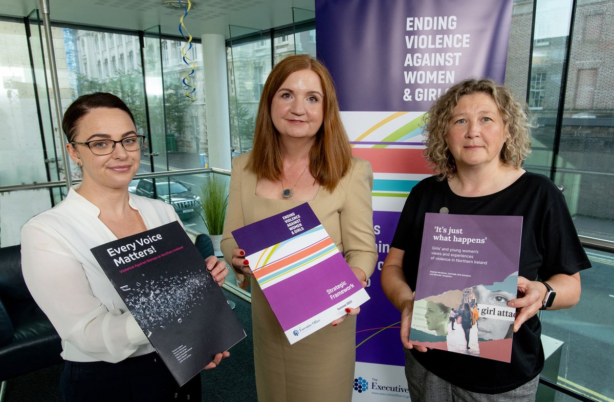 Almost 98% of women surveyed for a report into violence against women and girls experienced at least one form of violence or abuse in their lifetime.
Find out more: executiveoffice-ni.gov.uk/news/extent-vi…
#EVAWGNI