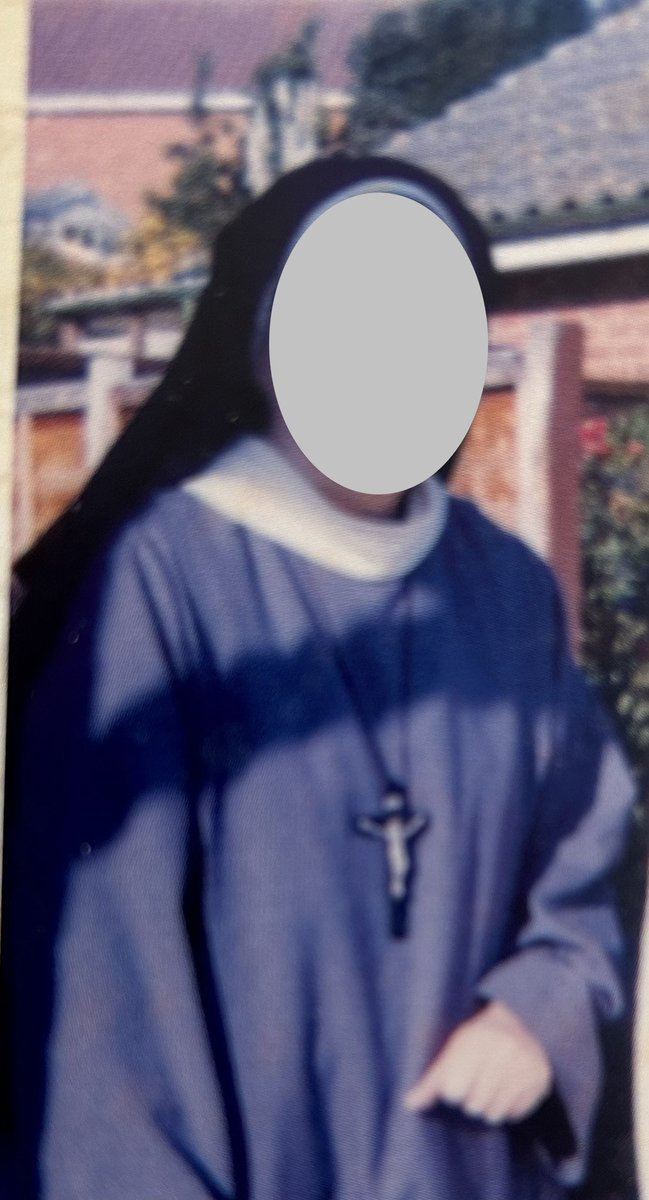 KnittingNun's tweet image. I know this is a long shot.  I am trying to identify which order this habit belongs/belonged to. I don’t know if they were RC or Anglican but understand they were in Manchester &amp;amp; ran mother &amp;amp;baby or children’s home in 60’s. #NunsofTwitter #CatholicTwitter #AnglicanTwitter 1/2