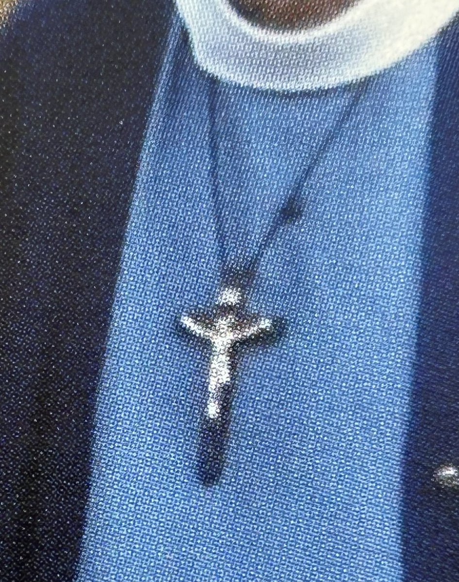 KnittingNun's tweet image. I know this is a long shot.  I am trying to identify which order this habit belongs/belonged to. I don’t know if they were RC or Anglican but understand they were in Manchester &amp;amp; ran mother &amp;amp;baby or children’s home in 60’s. #NunsofTwitter #CatholicTwitter #AnglicanTwitter 1/2