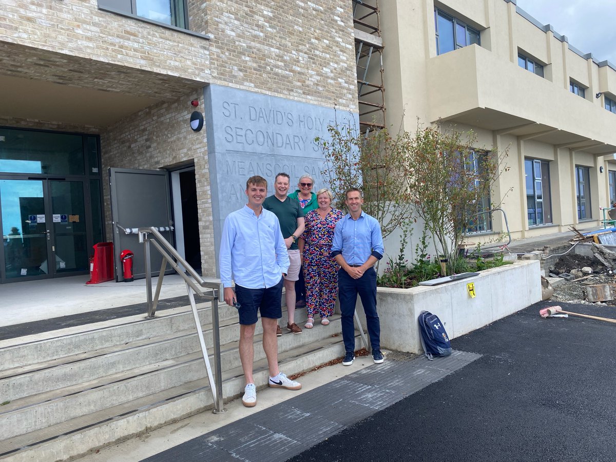 Ysgol Uwchradd Bodedern (@yubodedern) on Twitter photo 𝐁𝐲𝐝𝐝𝐚𝐧 𝐧𝐢’𝐧 𝐞𝐝𝐫𝐲𝐜𝐡 𝐲𝐦𝐥𝐚𝐞𝐧 𝐚𝐭 𝐚𝐝𝐞𝐢𝐥𝐚𝐝𝐮’𝐫 𝐩𝐞𝐫𝐭𝐡𝐲𝐧𝐚𝐬 𝐲𝐦𝐚 𝐝𝐫𝐨𝐬 𝐲 𝐛𝐥𝐲𝐧𝐲𝐝𝐝𝐨𝐞𝐝𝐝 𝐧𝐞𝐬𝐚𝐟!🇮🇪🇮🇪🏴🏴<a href="/StDavidsSS/">St David's Greystones</a>
We are looking forward to building this relationship over the next academic year! 🇮🇪🇮🇪🏴🏴 <a href="/StDavidsSS/">St David's Greystones</a> 𝐁𝐲𝐝𝐝𝐚𝐧 𝐧𝐢’𝐧 𝐞𝐝𝐫𝐲𝐜𝐡 𝐲𝐦𝐥𝐚𝐞𝐧 𝐚𝐭 𝐚𝐝𝐞𝐢𝐥𝐚𝐝𝐮’𝐫 𝐩𝐞𝐫𝐭𝐡𝐲𝐧𝐚𝐬 𝐲𝐦𝐚 𝐝𝐫𝐨𝐬 𝐲 𝐛𝐥𝐲𝐧𝐲𝐝𝐝𝐨𝐞𝐝𝐝 𝐧𝐞𝐬𝐚𝐟!🇮🇪🇮🇪🏴🏴<a href="/StDavidsSS/">St David's Greystones</a>
We are looking forward to building this relationship over the next academic year! 🇮🇪🇮🇪🏴🏴 <a href="/StDavidsSS/">St David's Greystones</a>