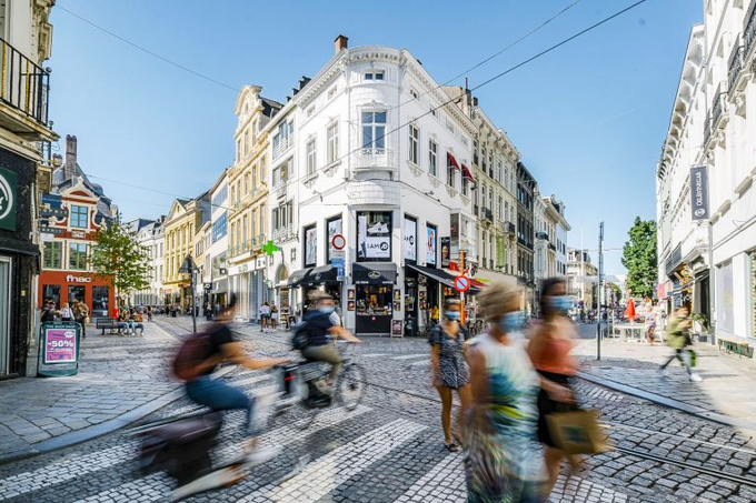 Basic principles for the future of the car in cities:

✔️ Fewer
✔️ Smaller
✔️ Slower
✔️ Cleaner

This can be achieved with:

✔️ Parking controls
✔️ LTNs
✔️ Road User Pricing
✔️ Pedestrianisation
✔️ Default 20mph roads
✔️ Improved public transport
✔️ Segregated cycling