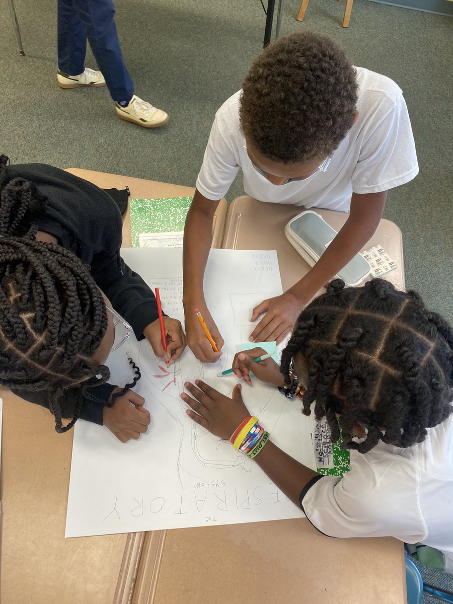 Kelly Wilson tweet media