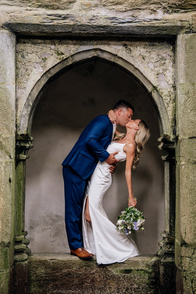 One of my favourite weddings this year, I've never seen a man so happy getting married, it was sooooo sweet! Absolute dotes the two of them.

My work have dismal reach so I appreciate the retweets x
#killarney #muckrossabbey #eloepementphotographer #irishweddingphotographer