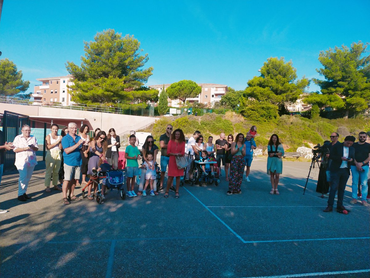 ARSPaca's tweet photo. #inauguration #UEEP ♿️| le 5 septembre dernier, la 1ère unité d'enseignement à destination des enfants en situation de polyhandicap des Alpes-Maritimes a été inaugurée à Biot. Elle accueillera 8 à 12 enfants âgés de 4 à 11 ans.
#Handicap #Ecoleinclusive https://t.co/bKOnRrm0vO