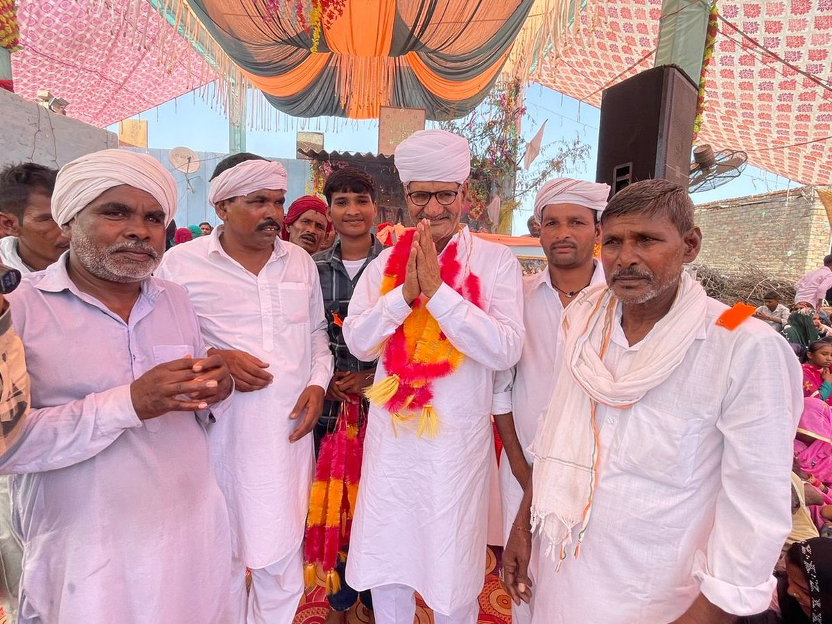 SahabramSangria's tweet photo. #sahabrambishnoi
सुरेवाला व खाराखेड़ा गांव में जाहर वीर गोगा जी व कृष्ण जन्माष्टमी महोत्सव पर आयोजित समारोह में सभी को बधाई दी व ग्रामीणों ने जो मान सम्मान दिया उसके लिए आभार
#AshokGehlot #RahulGandhiVoiceOfIndia 
#sangria #AICC https://t.co/S2Lk2pHpWS