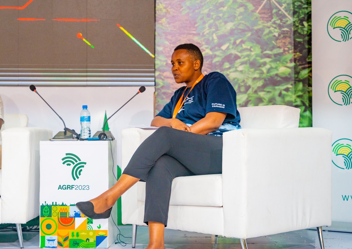 AyuteAfrica's tweet photo. π Jemimah Wanjiku of @DigiCowApp, the 2022 #AYuTe Africa Challenge winner, inspiring us all with her success story during the electrifying Pitch AgriHack/AYuTe Showcase at #AGRF2023! ππ #HeiferatAGRF https://t.co/79K8XJ8JWM