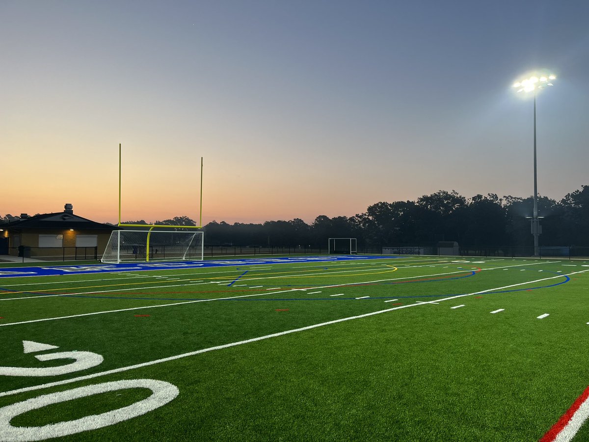 oakcrest_track's tweet photo. @OHS_Boys_Soccer 6am practice on the turf, under the lights! Lets goooooo! https://t.co/CFeefDbQ8N