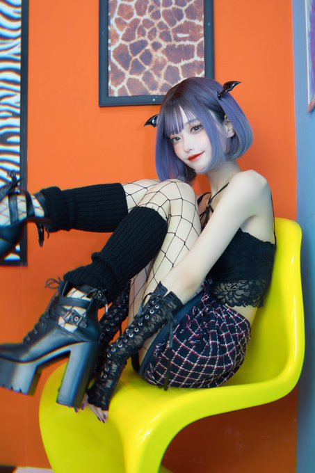 コスプレイヤーしろさきのTwitter画像36