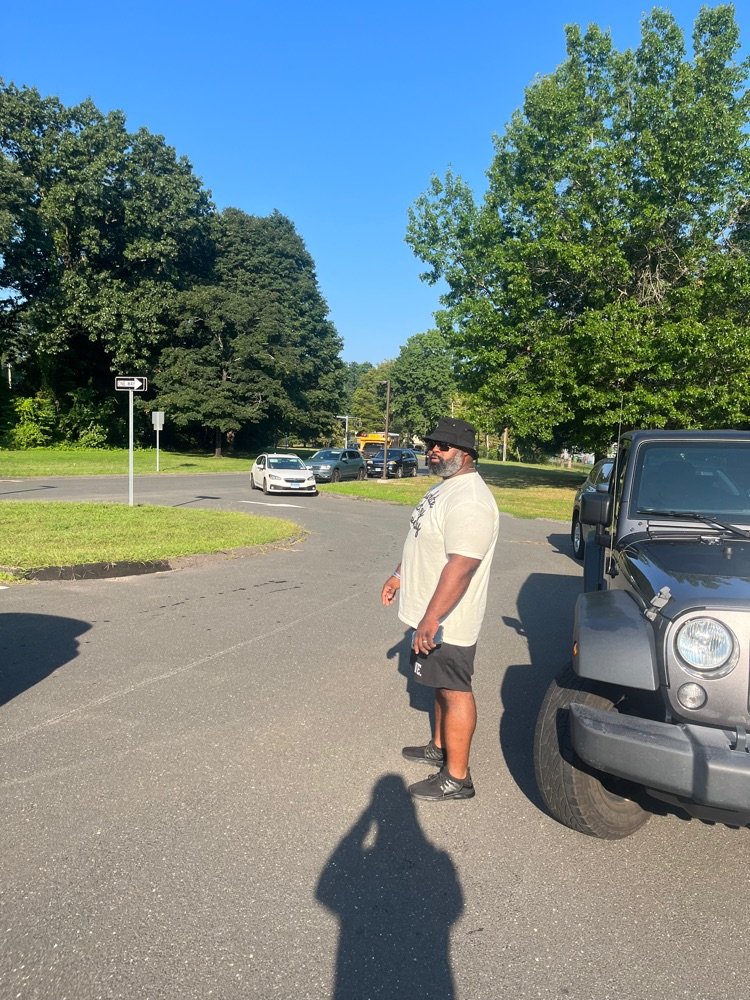 OEhappenings's tweet photo. Shout out to Mr. Bailey! Michael is always involved at OE and most recently has been helping manage traffic at arrival. Thank you OE families for driving safe at drop off and thank you Mr. Bailey for volunteering your time! #joyfullearningcommunity https://t.co/SFn1iqHS8V