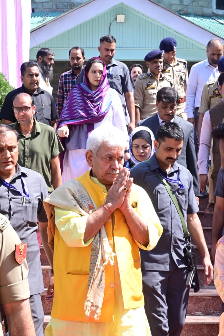 dar_Zubair_07's tweet photo. #Sopore has a rich history of #Communal_harmony &amp; prosperity but also has had its own unique challenges for inclusive development. We have taken many important steps in #3years that reflect Hon'ble PM Narendra Modi Ji's firm #commitment to rapid development &amp; inclusive growth.LG https://t.co/LaDgmTB1EF