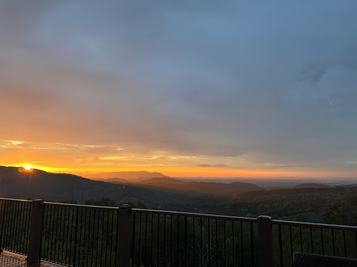 linceash13's tweet photo. In the words of @Syndicate &amp; @GXDODD. “Would you just look at that view” https://t.co/jpUaEFZqDs