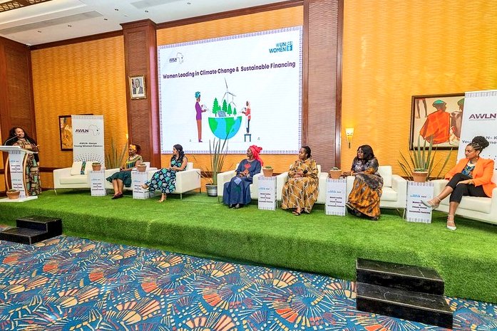 What a delightful evening with #WomenLeaders for #ClimateAction, donned in #AfricanWear, graced by @MamaRachelRuto, First Lady of Kenya along with inspirational dignitaries! I was honored to join the #IntergenerationalPanel with @RoseMwebaza @kachambwa @melani_n_keita @kylamutai