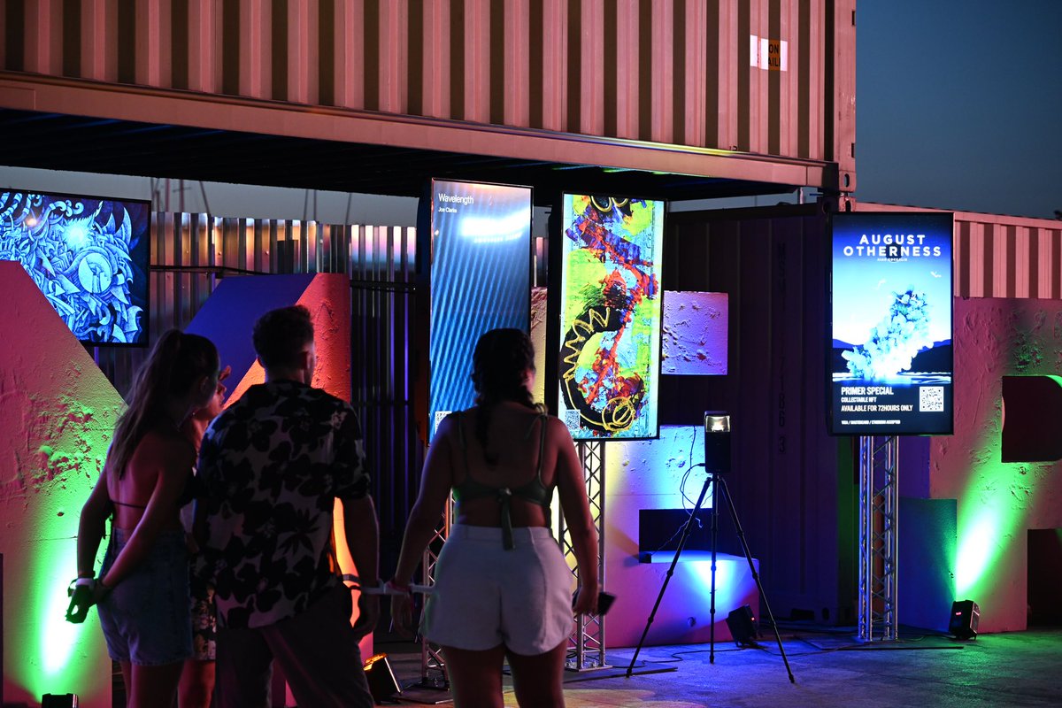 Joe Clarke <a href="/joeclarkestudio/">Joe Clarke</a> is an award winning and internationally published photographer exploring the surreal beauty of fleeting moments. His <a href="/SuperRare/">SuperRare</a> genesis is live as part of <a href="/ArtifactDotArt/">Artifact</a> collection: superrare.com/joeclarkestudio