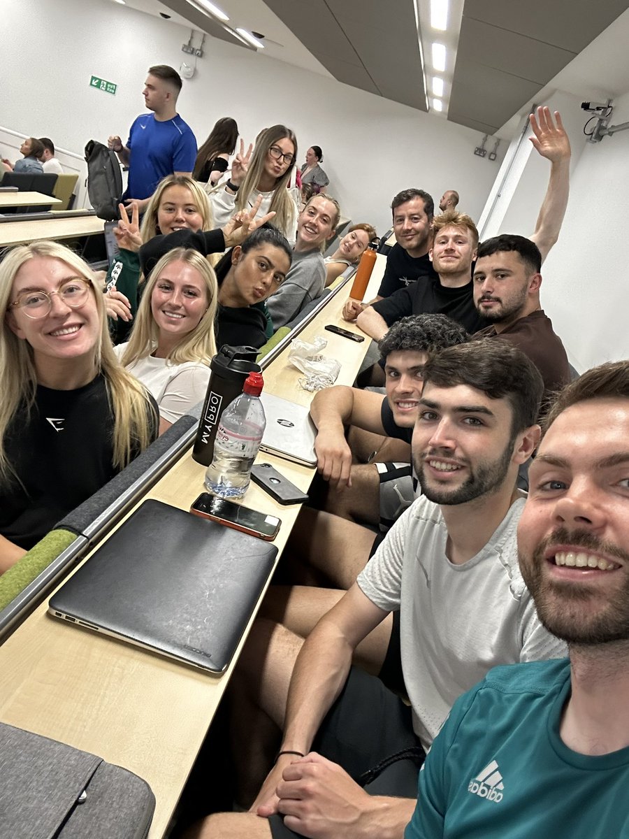 MissDoolanPE's tweet photo. #TeamPE just before the professional practice lecture on GDPR📚🔐❤️ https://t.co/SaohFSfOz2