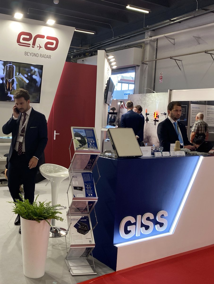 ERAaero's tweet photo. Právě teď! ERA se aktivně účastní🪖veletrhu #MSPO (31. Międzynarodowy Salon Przemysłu Obronnego) v polských🇵🇱Kielcích. Po čtyři dny tým ERA představuje řešení pro pasivní sledování vzdušných✈️, pozemních🚛i námořních🚢cílů, především unikátní přehledové systémy #VERANG a #PLESS. https://t.co/Hm4YPZoz5n