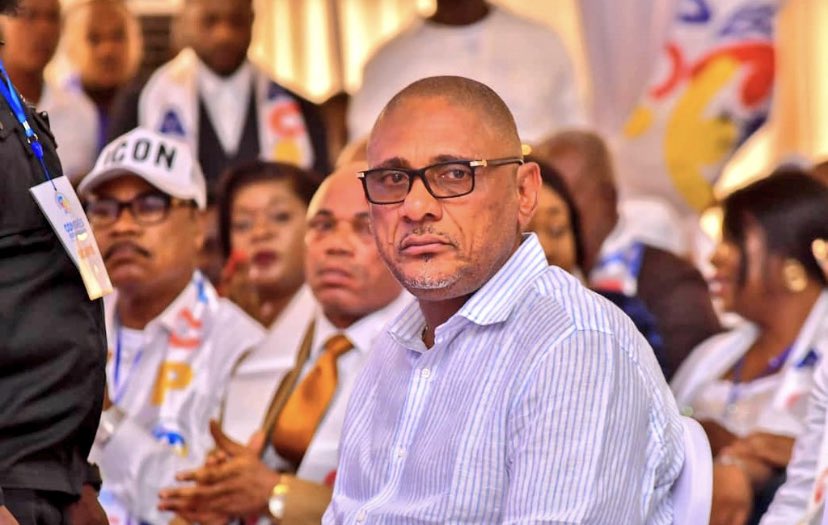 pepele_news's tweet image. 🔴 #KINSHASA | Pendant ce temps, Gerard #Mulumba dit "#Gecoco", vice-gouverneur de Kinshasa, a assisté au congrès extraordinaire de l'ACP, le parti cher à Gentiny #Ngobila, son titulaire. #RDC #politique @pepele_news