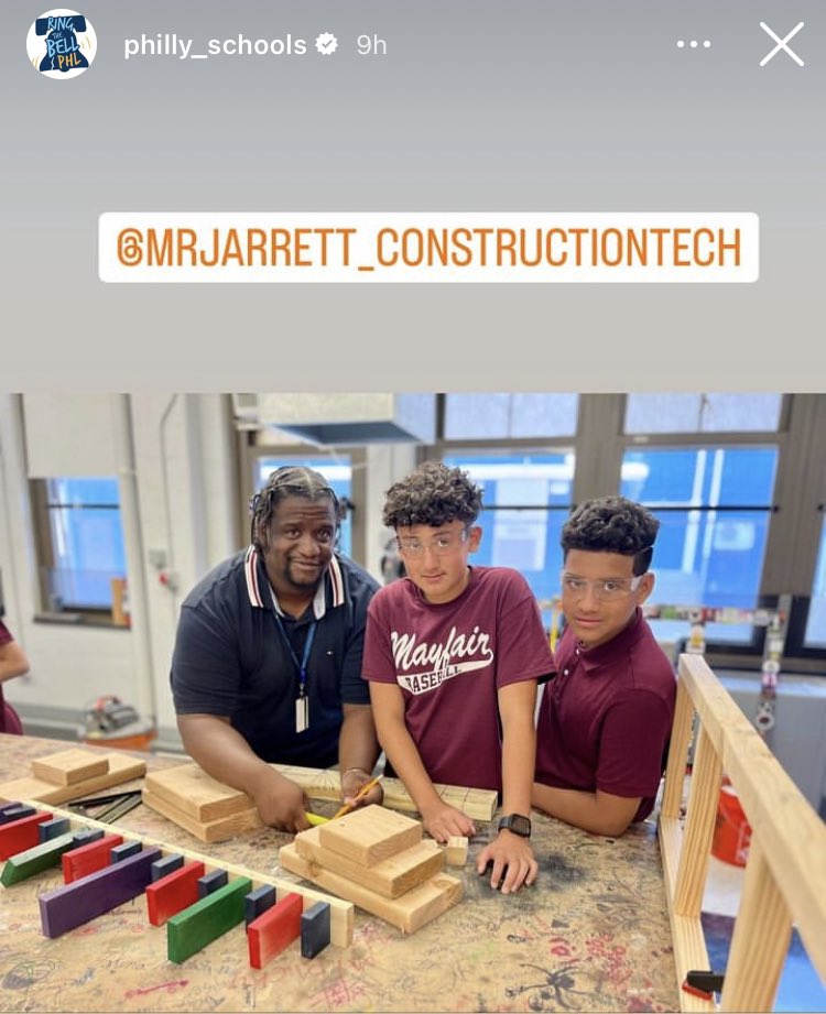 dope_teacher's tweet photo. 🎉 Dope News! 🎓 Philadelphia School District Superintendent Dr. Watlington visited Mayfair CTE to witness firsthand the BEST Building Trades Program in action! 🏗️👷♂️👷♀️
🌟 #Education #MayfairCTE #BuildingTrades #PhillySchools @dope_teacher @watlington_sr https://t.co/ryIkzT4ONI