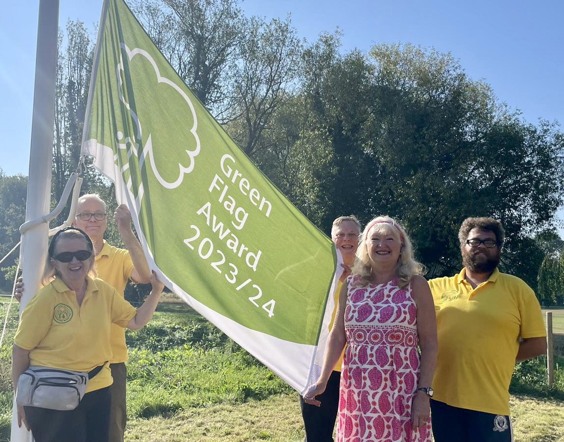 Our volunteers and committee members raised our new Green Flag today with <a href="/harrow_council/">London Borough of Harrow</a> in recognition of the park’s <a href="/GreenFlagAward/">GreenFlagAward</a> status for 23/34. 

harrow.gov.uk/news/article/1…
