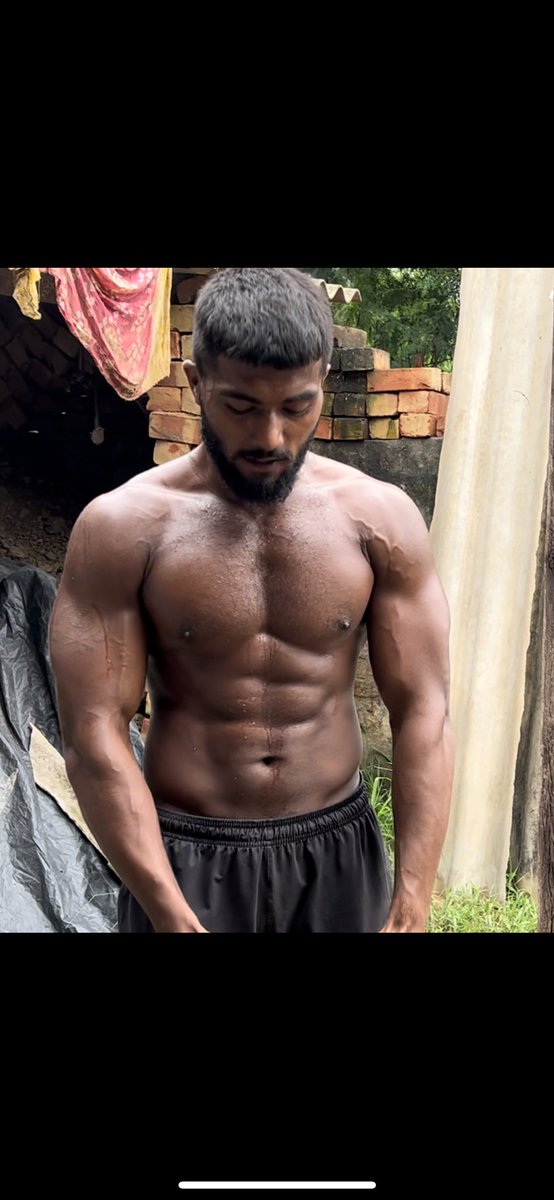 baiyanpuria's tweet photo. Bhaiyo Caption aap bta do kya rakhu?

#ramrambhaisarane #ankitbaiyanpuria #75hardchallenge #fitness #motivation #workout https://t.co/4mMbRuqBK8