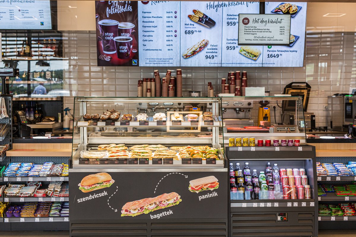 DanielObajtek's tweet photo. Nasza marka #StopCafe, jedna z największych sieci kawiarni w Europie, wkracza na rynek węgierski. Otworzyliśmy tu właśnie 11 nowych punktów i łącznie w 6 krajach mamy ich już blisko 2200. Wraz z rozwojem sieci i unifikacją stacji na europejskim rynku będziemy dalej rozwijać ten format☕️