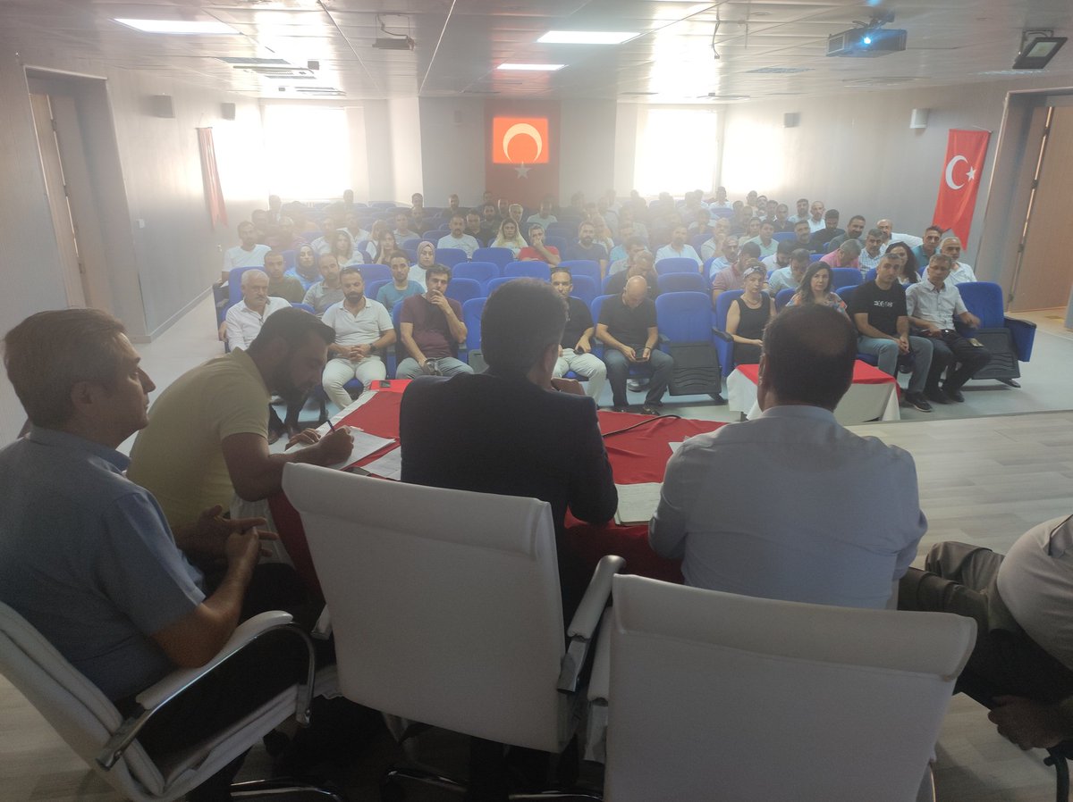 erganimem2's tweet photo. 2023/2024 Eğitim öğretim yılı senebaşı okul müdürleri toplantısı yapıldı. @tcmeb @a_karaaslan69 @Diyarbakirmem @Murat4Kucukali @atabeyahmt @CobanAbdullah21 @TarkSuba4 @mehmtdervisoglu https://t.co/mmLdnYq6Ne