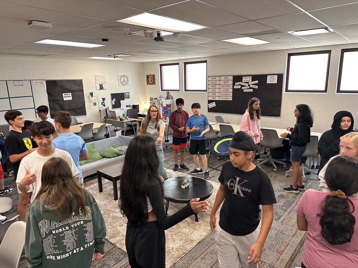Amazing to see community circles in action! Building relationships to have better success in learning.