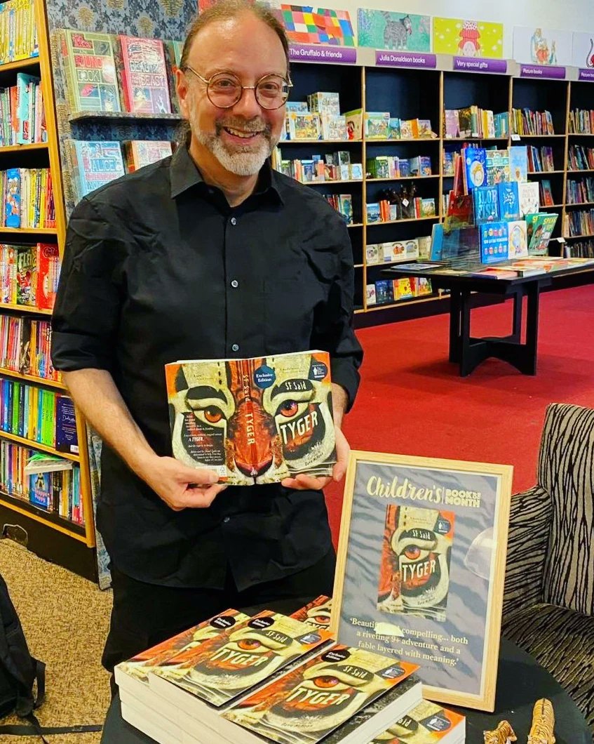 Waterstones Finchley Road O2 Centre tweet media