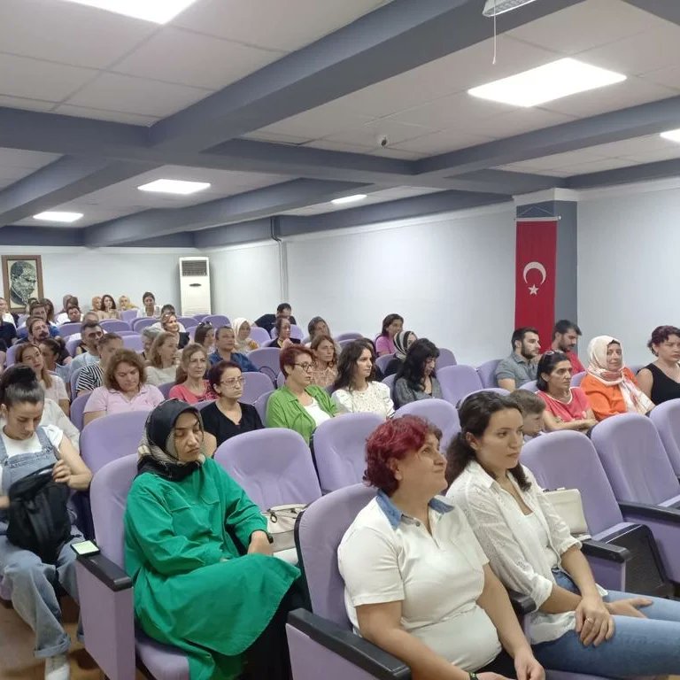 izakirogluoo's tweet photo. 2023-2024 Eğitim Öğretim Yılı sene başı
genel kurul toplantımızı yaptık. Mutlu Eğitim sloganıyla yeni
hedefler belirlendi ve pazartesi öğrencilerimize kavuşacağımız
anı bekliyoruz. Yeni eğitim öğretim yili hepimize hayırlı olsun https://t.co/EWUcdagsXn