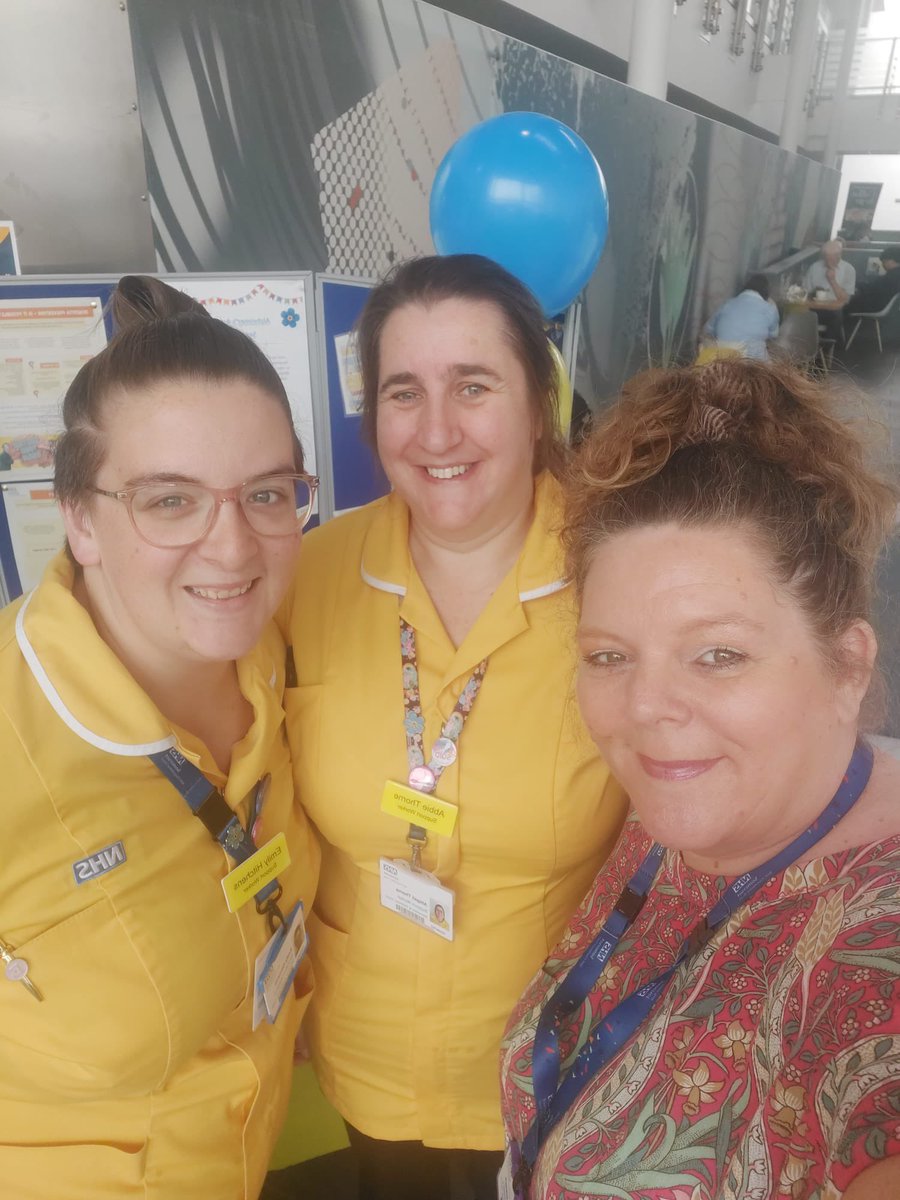 Emily Hitchens tweet media