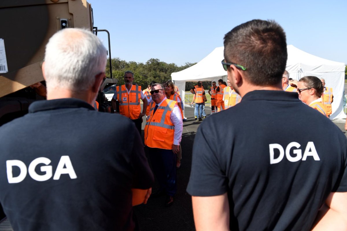 DG_Armement's tweet photo. #Visite | Les équipes du centre d'expertise et d'essais DGA Techniques terrestres #DGATT m'ont présenté le moyen d'évaluation des systèmes terrestres #MESYST :
🔵 150 hectares de pistes
🔵 obstacles sur routes et hors-routes
🔵 circuits virages et pentes
🔵 ...⤵️ https://t.co/QeNyaYMq7w