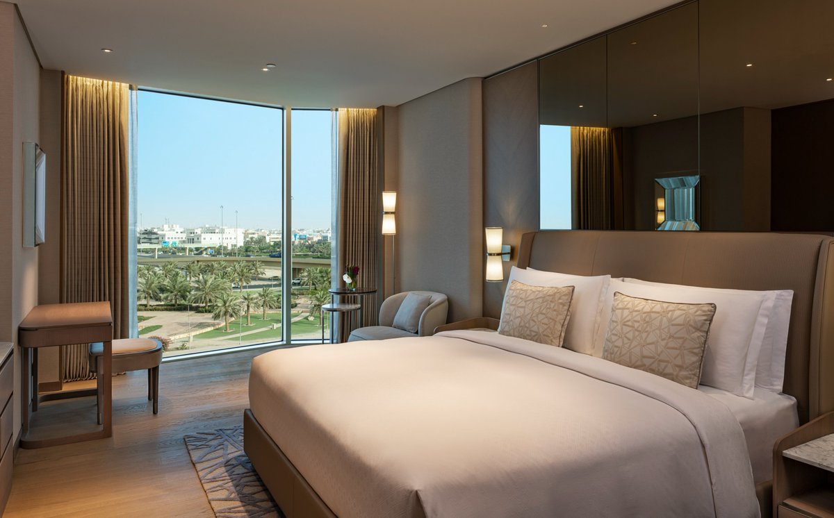 StRegisKuwait tweet media