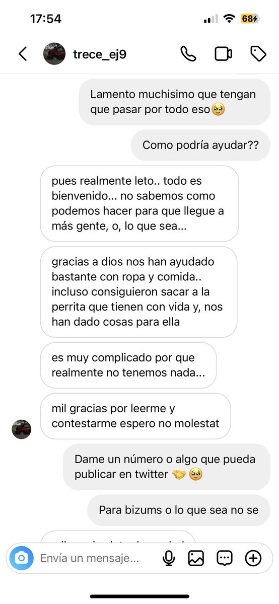 whereisleto's tweet photo. Hola!! Esta familia de Toledo está en una situación complicada con la riada del domingo y me han pedido ayuda así que bueno me han dado un número por si alguien se presta a ayudar con lo que sea 🥹❤️ 695 52 09 04 si lo difundís llegará a mas personas de allí que puedan ayudarles. https://t.co/MIXCpz3JwV