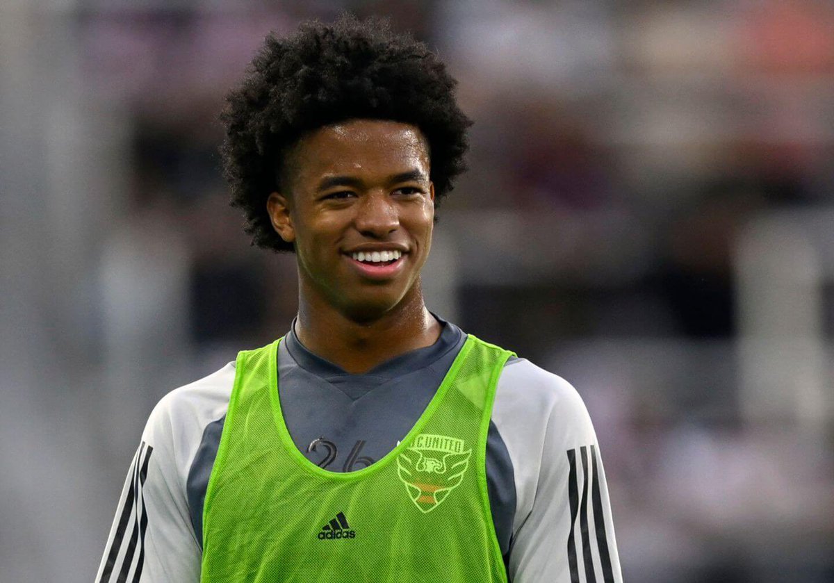 Only Swans tweet media