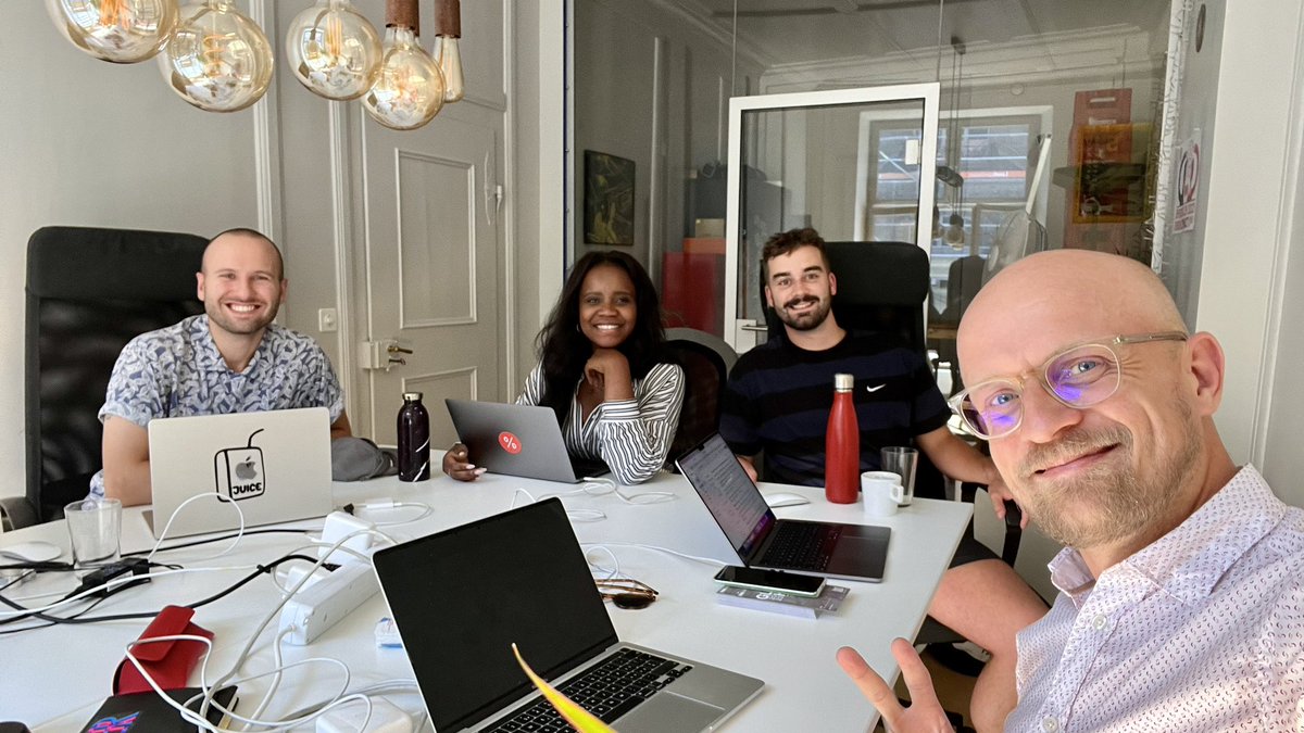 Welcome to the team, Albertina!

It was a very hot first day in the Bern office for our new 4th crew member - yet we had an awesome day, went for lunch, laughed a lot and even got some work done 😄

We‘re very much looking forward to working with you here at #Opendata.ch!