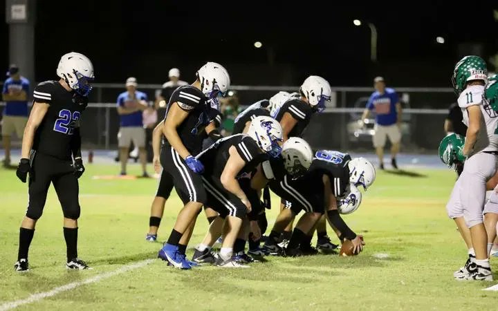 Thursday Night Lights – Trojan Football Takes on the Sentinals Tonight!  

Article By: Dylan Suzuki ('24)
Article Link: buff.ly/4663Kpf