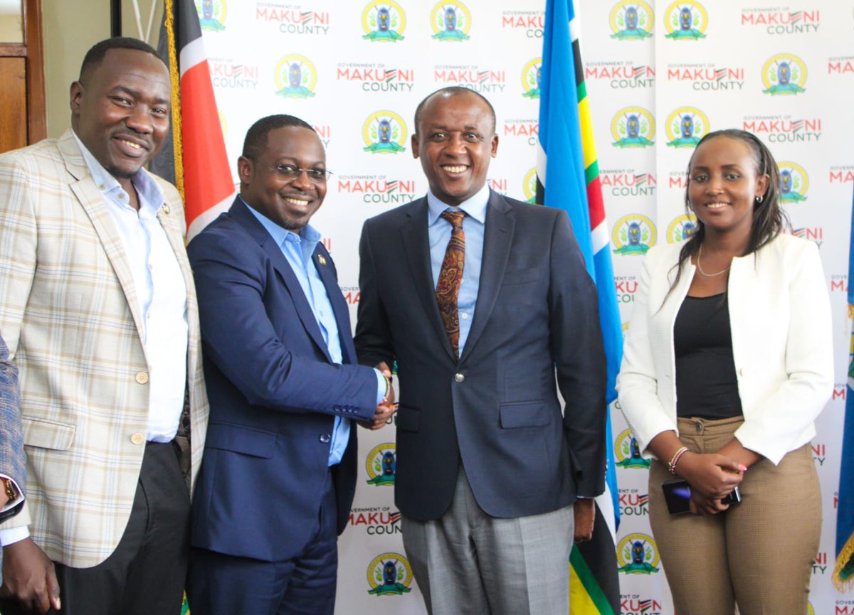 GkilonzoKilonzo's tweet photo. @Martinxinto @Kawypam2kawypam Plug mtaani will train approximately 200 youths per county using the ILO -SIYB programme and award over 20 million in monitory reward plus other benefits. Register your idea today @PLUGMtaaniKenya.org https://t.co/job9pLbUx5