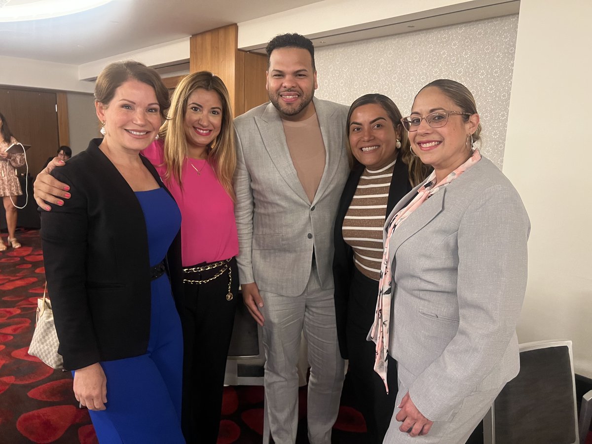 ROIG_DC's tweet image. Getting ready for the start of #HispanicHeritageMonth   with our friends at @Nationwide @HHFoundation celebrating #Latina #entrepreneurs at the Impulsa Awards! @MarianaRoig