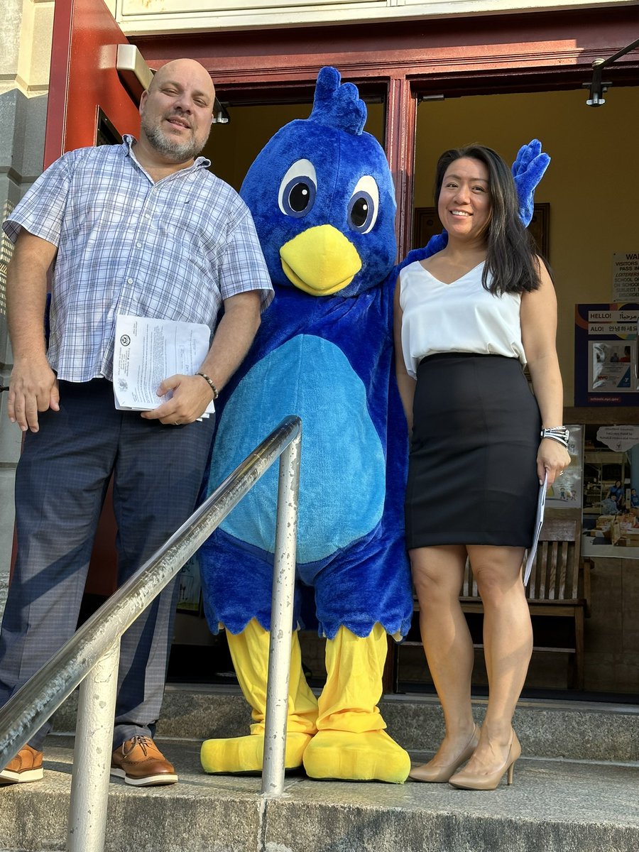 PS159_Q's tweet image. 2023-2024 is off to an Amazing Start!  We are so happy to welcome our students Back to School today! 
#LetUsBegin
