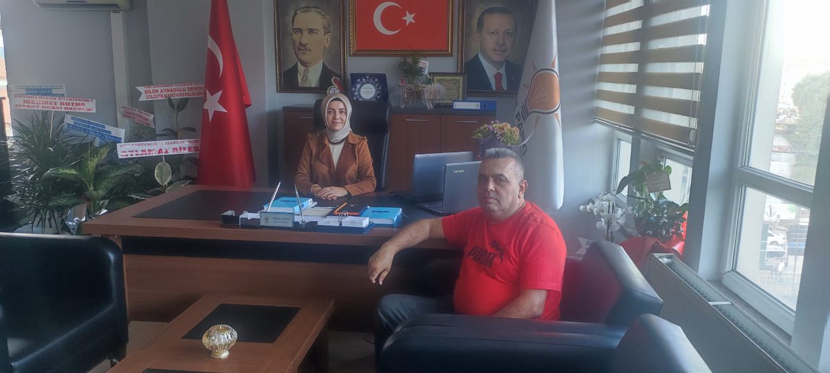 gulsum_koylu37's tweet photo. Karadeniz Harita Sahibi Harita Mühendisi Kamil Muslu Beyefendi nezaket ziyaretinde bulundular. Ayaklarına sağlık...
@aysekesir @ElifYesimAraz1
@AKKADINGM
@ak_kastamonu https://t.co/aStSSmA5UN