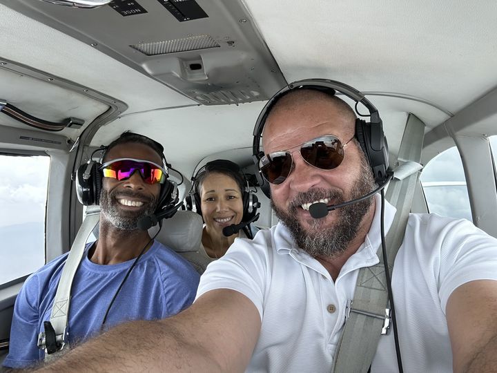 aplanesuccess's tweet photo. Arizona volunteers have already flown 233 missions this year and donated nearly 700 hours to help passengers like Roberta travel to their far-off treatment. Thank you for joining our network of Arizona pilots, Carlos!

#nonprofit #angelflightwest #flight #pilot #giveback https://t.co/H9TxLxeDPk