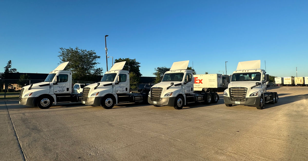 LEGACYscs's tweet photo. We're pleased to announce our new dedicated fleet operation in Oswego, Illinois, serving the Greater Chicago Area. 

Dedicated fleet solutions are a great way to secure reliable, hi-service, price-competitive capacity in a particular region amidst a volatile freight market. https://t.co/439olKm8J1