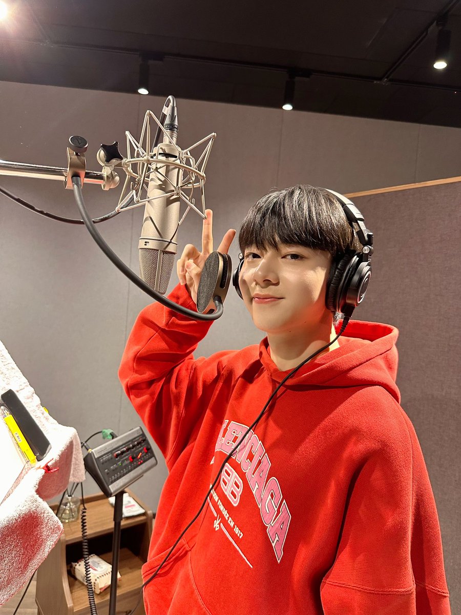 CwrNew's tweet photo. ฝากติดตาม Special Single ของผมกับพี่พอลคิมด้วยนะค้าบ เห็นพี่พอลคิมสปอยล์แล้ว เลยขอสปอยล์บ้าง อิอิ ตื่นเต้นแล้วว คาดว่าภายในปีนี้งับ ฝากติดตามด้วยนะค้าบ 

I’m so excited! Can’t wait for everyone to listen to my Special Single collab with Paul Kim @paulkim_twt which will be released at the end of this year 🥹

Hope everyone likes it ❤️

Thank you 🤟🏻
@DMDMusicTH

#NuNewxPaulKimSoon 
#DMDMUSIC