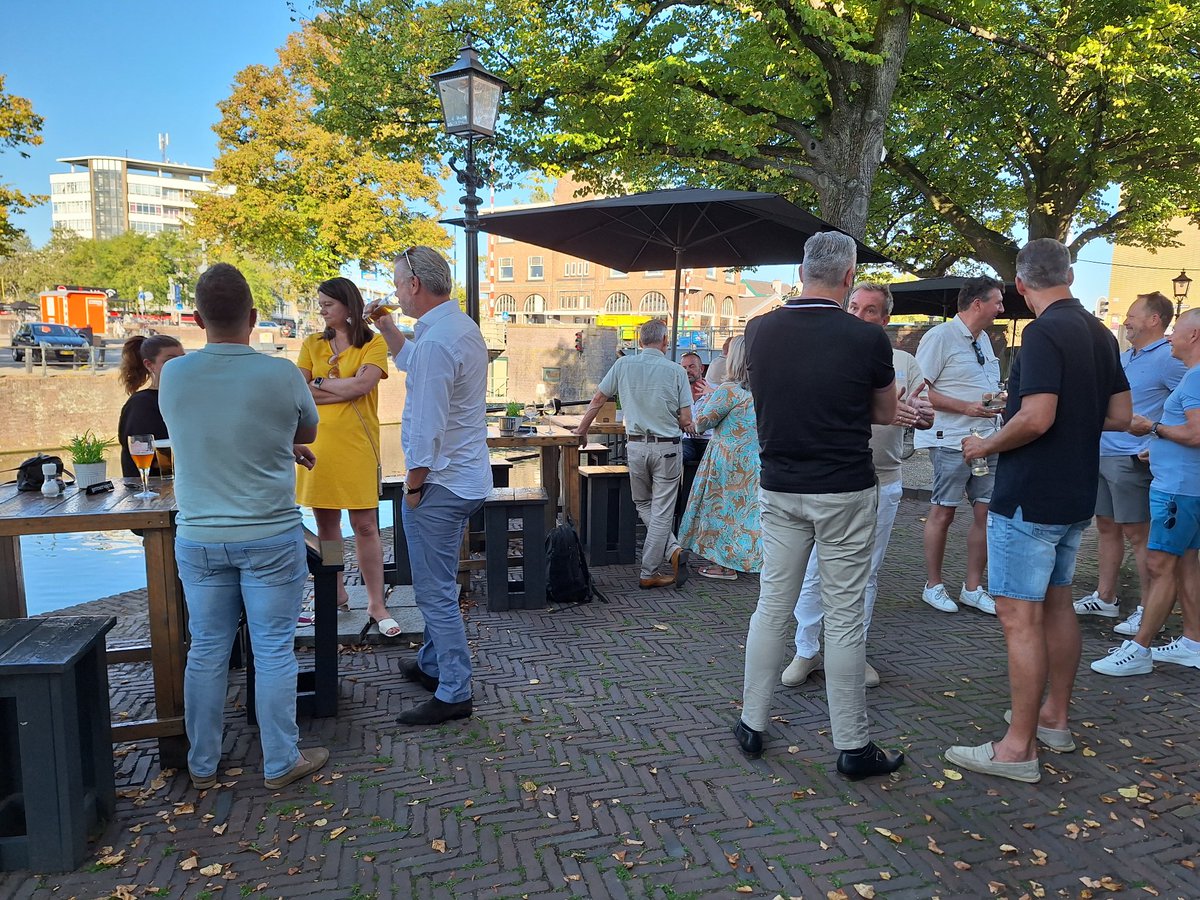excelsior20's tweet photo. Opening van het voetbalseizoen van de Business Club Excelsior'20 Voetbal ! #babbels
Ook lid worden van de Business Club? Aanmelden kan via de site maar ook bij @Zoran_Nikolic, Jolanda , Karin of @Zudema https://t.co/4eXkuL9VW3