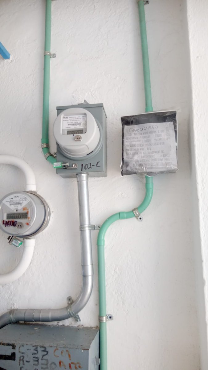 jesuslepez's tweet photo. Día hábil 8 y 10 natural desde que la @CFE_Contigo dijo que a más tardar 5 días hábiles me conectaban el servicio. Don @ManuelBartlett, ¿es cierto que no tienen medidores en Acapulco y por eso tardan muchísimo en hacer una conexión? https://t.co/vVDp9QT52c