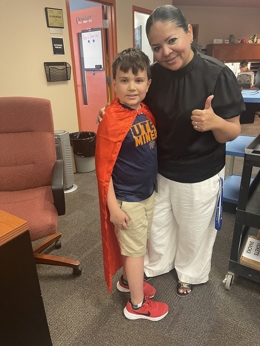BE_Mooy's tweet photo. Sometimes #Flyday happens on a Thursday
Congrats to Cade one of the top 2nd grade readers in the Lair!
#RedCapeCommunity
@Istationed
#TEAM is #GOODER ⛳️ https://t.co/eYU4XvzGfd